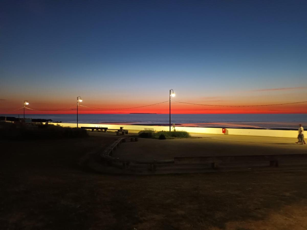 וסטוורד הו Contemporary One Bed Studio. Sea Views And Parking מראה חיצוני תמונה